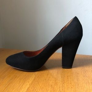 Madewell Chunky Suede Pumps, Size 7